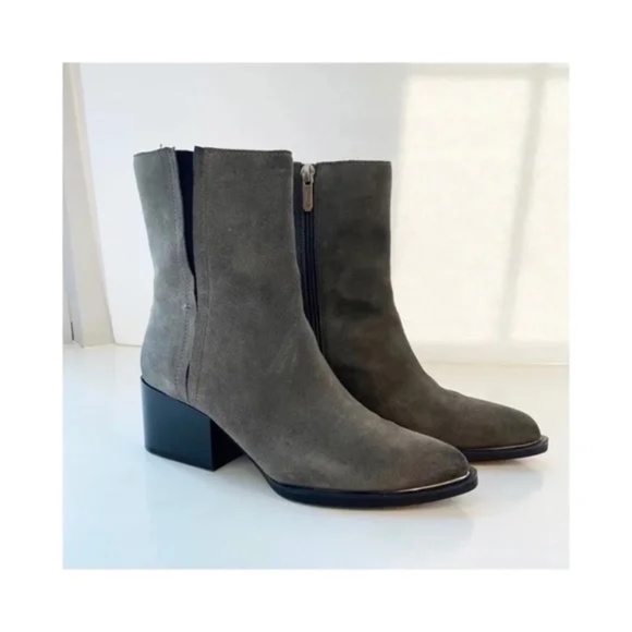 New Gray Suede Circus By Sam Edelman Booties, Size 6 - Picture 2 of 7